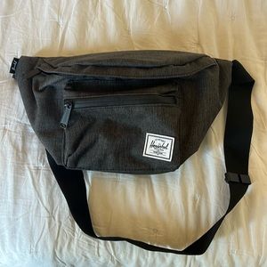 Herschel fanny pack